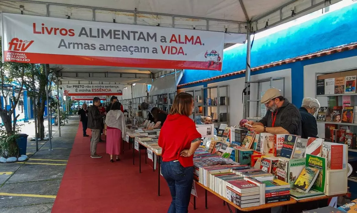 Festival do Livro propõe reflexão sobre Brasil do presente e do futuro